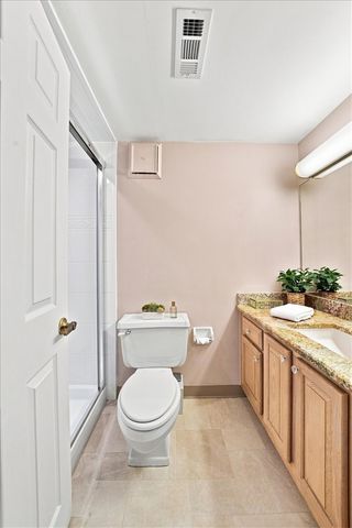 650 East Greenwich Avenue 5-201, West Warwick, RI 02893