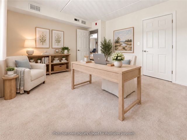 650 East Greenwich Avenue 5-201, West Warwick, RI 02893