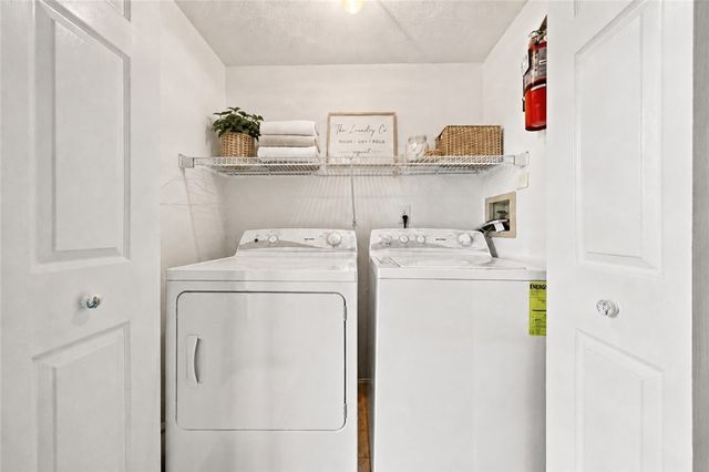 650 East Greenwich Avenue 5-201, West Warwick, RI 02893