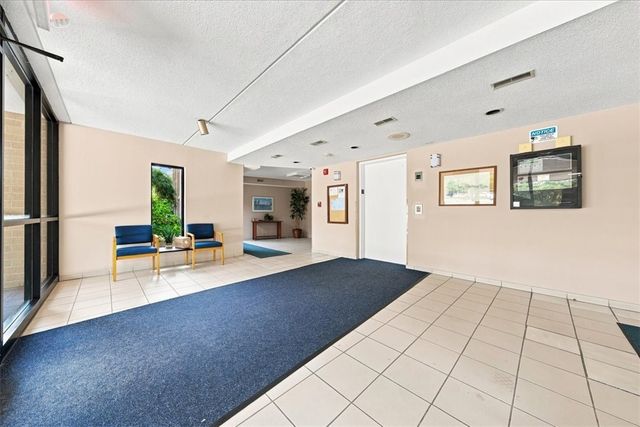 650 East Greenwich Avenue 5-201, West Warwick, RI 02893