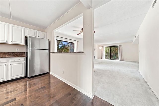 650 East Greenwich Avenue 5-201, West Warwick, RI 02893