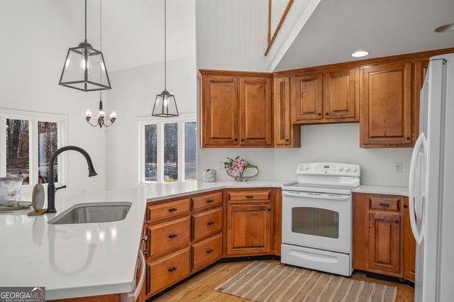 326 Seldom Seen Trail, Canton, GA 30115