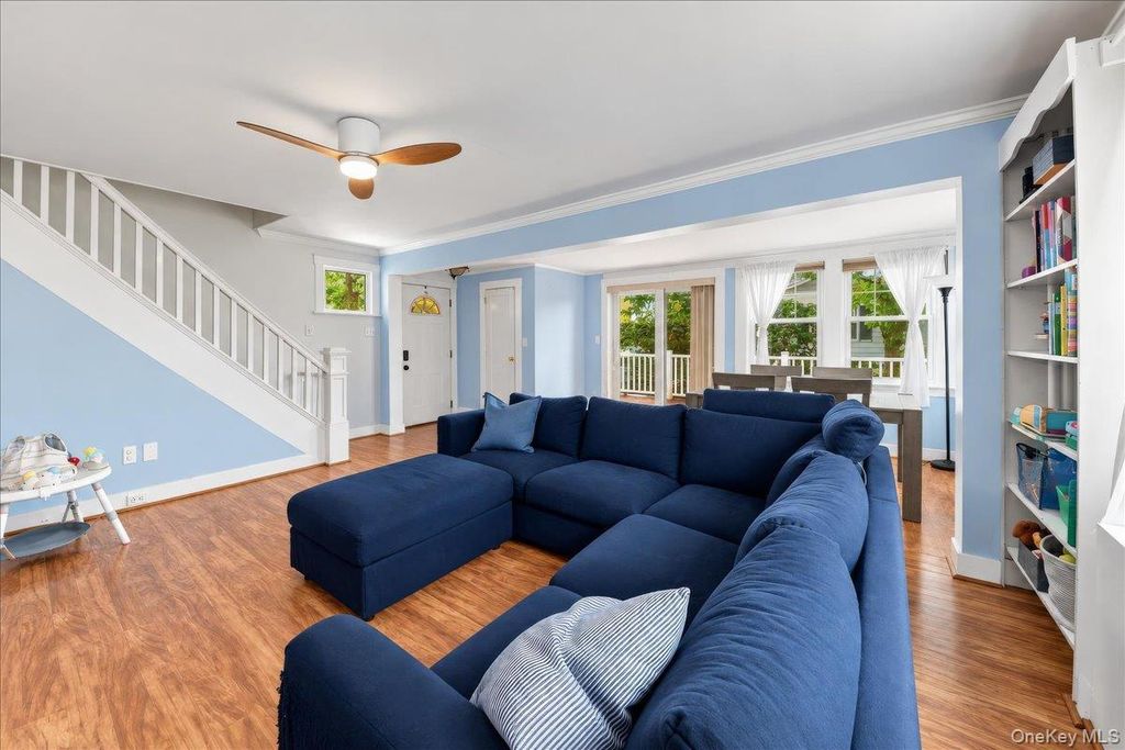 30 Chaffee 30, Bronx, NY 10465 — photo 2