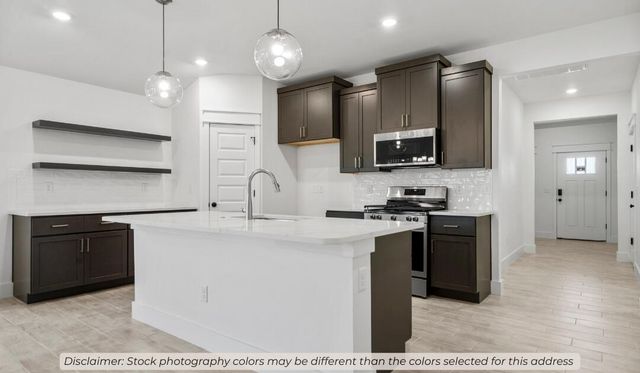 909 Aberdeen Avenue, Carl Junction, MO 64834