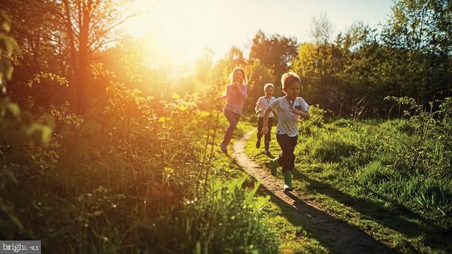 217 TAFT AVE, Ranson, WV 25438