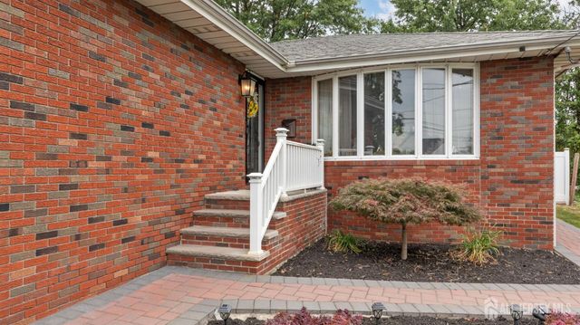 29 Cornell Street, Avenel, NJ 07001