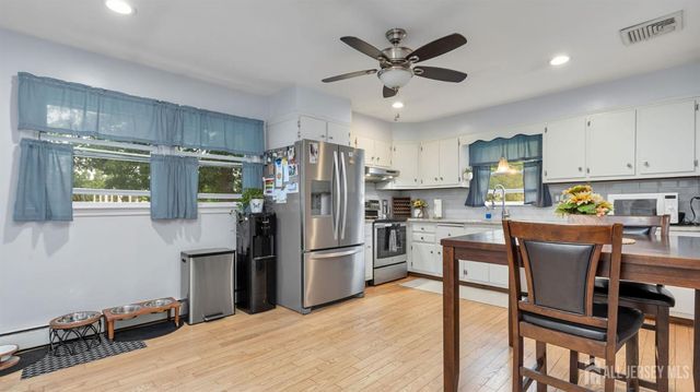 29 Cornell Street, Avenel, NJ 07001