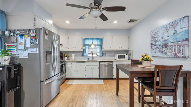 29 Cornell Street, Avenel, NJ 07001