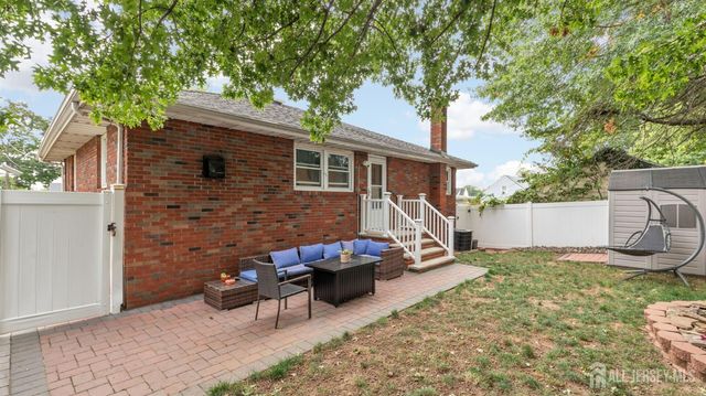 29 Cornell Street, Avenel, NJ 07001