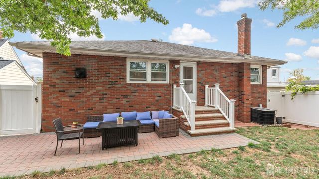 29 Cornell Street, Avenel, NJ 07001