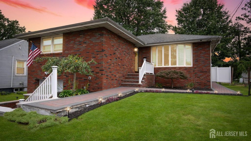 29 Cornell Street, Avenel, NJ 07001