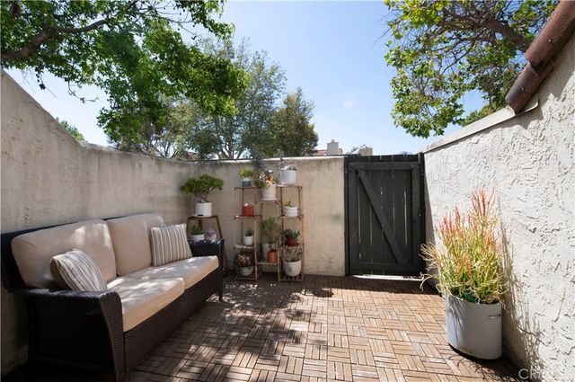 333 N Melrose Drive E, Vista, CA 92083