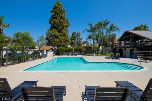 333 N Melrose Drive E, Vista, CA 92083