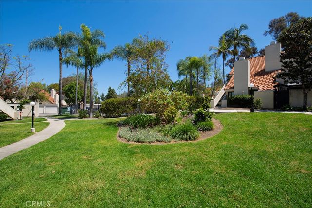 333 N Melrose Drive E, Vista, CA 92083