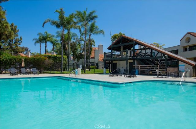333 N Melrose Drive E, Vista, CA 92083