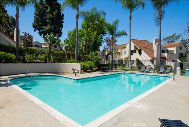 333 N Melrose Drive E, Vista, CA 92083