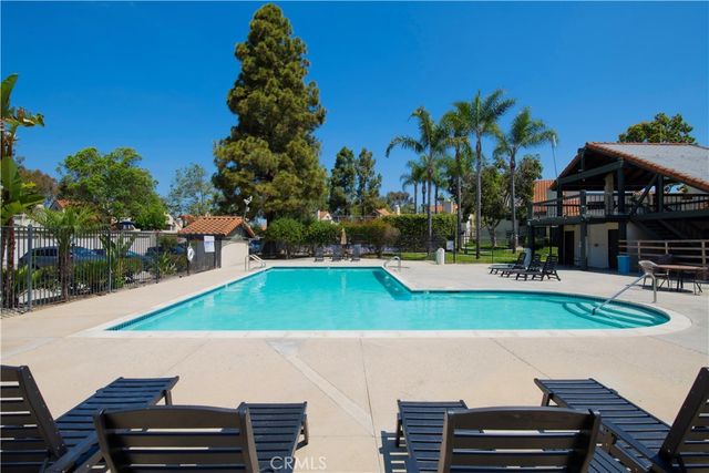333 N Melrose Drive E, Vista, CA 92083
