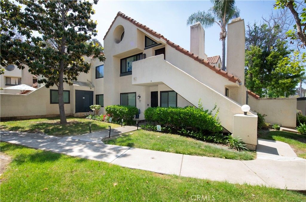 333 N Melrose Drive E, Vista, CA 92083