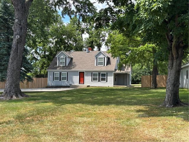 4210 DR GREAVES Road, Grandview, MO 64030