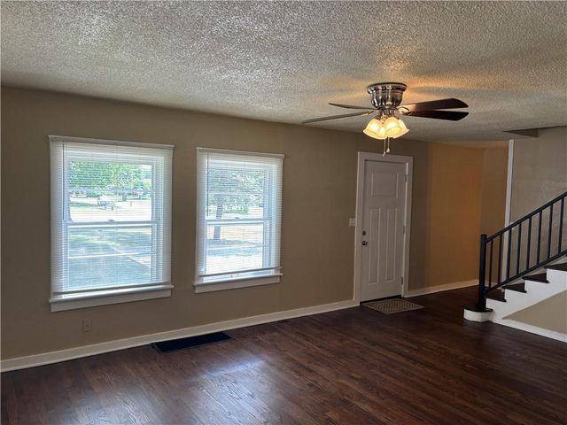 4210 DR GREAVES Road, Grandview, MO 64030