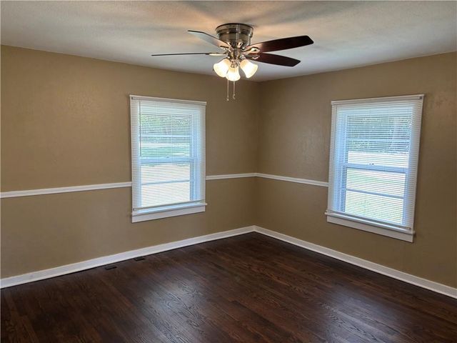 4210 DR GREAVES Road, Grandview, MO 64030