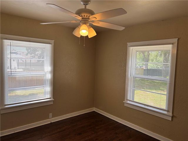 4210 DR GREAVES Road, Grandview, MO 64030