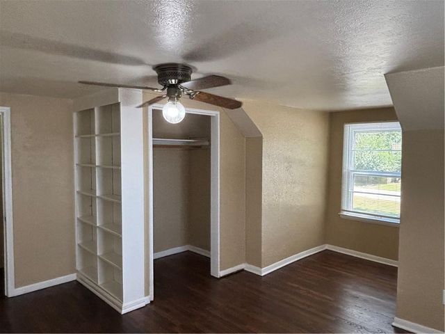 4210 DR GREAVES Road, Grandview, MO 64030