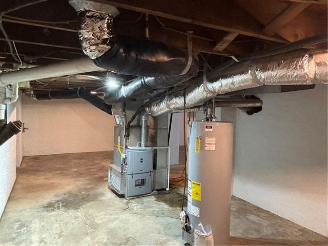 4210 DR GREAVES Road, Grandview, MO 64030