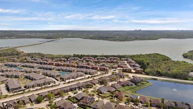 2665 Villa Di Lago 1, Grand Prairie, TX 75054