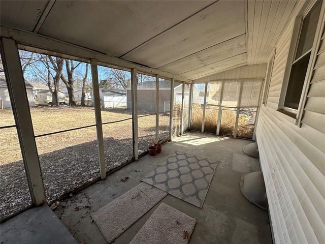 629 22nd Street, West Des Moines, IA 50265