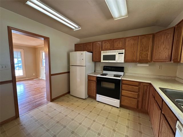 629 22nd Street, West Des Moines, IA 50265