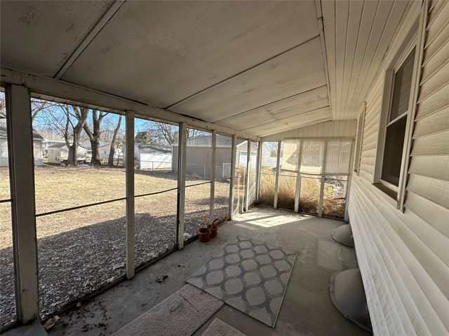 629 22nd Street, West Des Moines, IA 50265