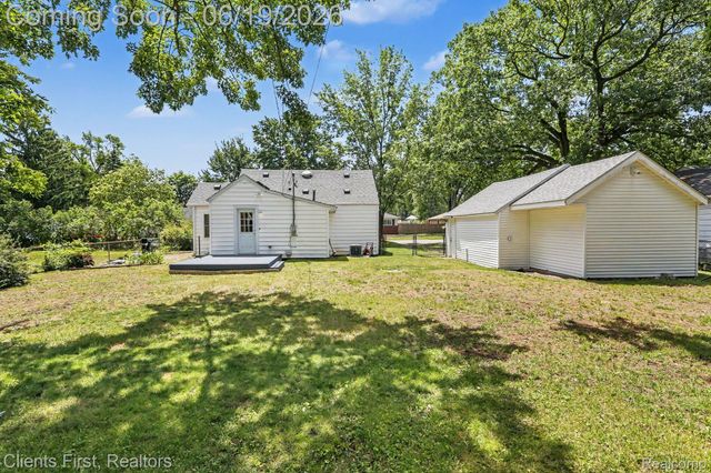 34728 Pardo Street, Westland, MI 48185