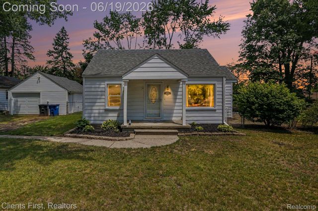 34728 Pardo Street, Westland, MI 48185