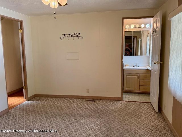 8144 Ridge Dale Avenue, Spring Hill, FL 34613