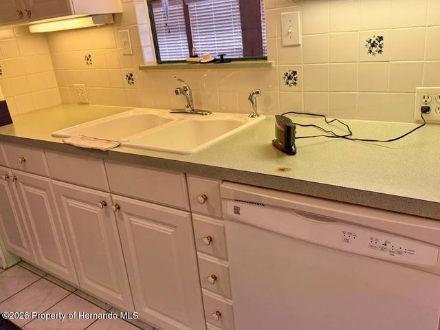 8144 Ridge Dale Avenue, Spring Hill, FL 34613