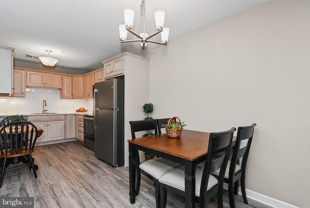 2461 E HIGH ST #LII, Pottstown, PA 19464 — photo 2