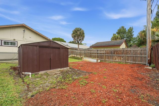 708 Dixie Lane, West Palm Beach, FL 33415