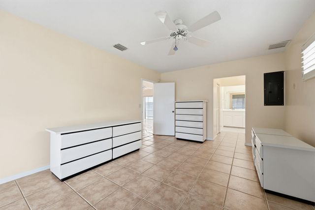 708 Dixie Lane, West Palm Beach, FL 33415