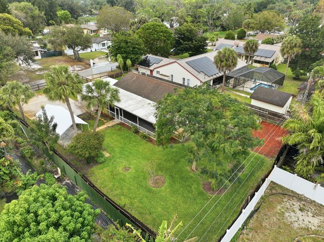 708 Dixie Lane, West Palm Beach, FL 33415