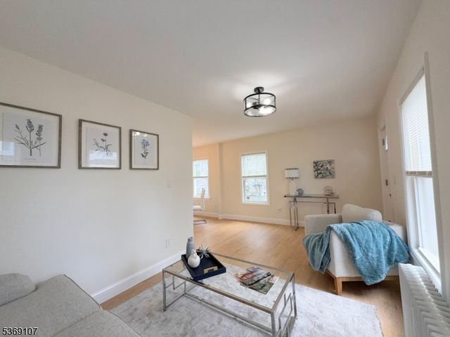 22 John St, Carteret Boro, NJ 07008