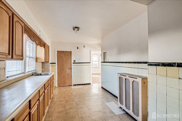 312 Rhode Island Avenue, East Orange, NJ 07018