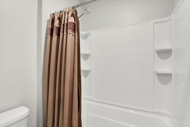 20766 E Valley Vista Dr, Liberty Lake, WA 99019