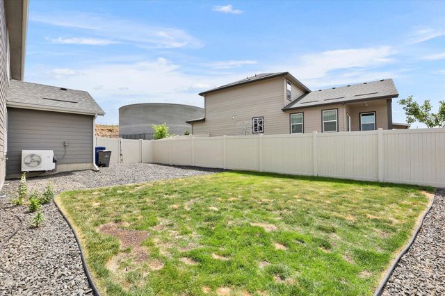 20766 E Valley Vista Dr, Liberty Lake, WA 99019