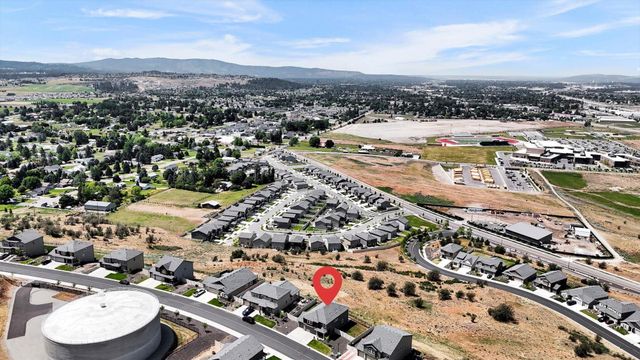 20766 E Valley Vista Dr, Liberty Lake, WA 99019