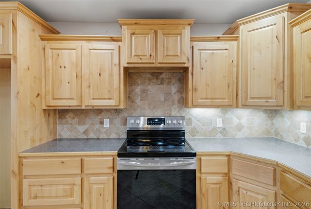 26997 E 161st Street S, Coweta, OK 74429