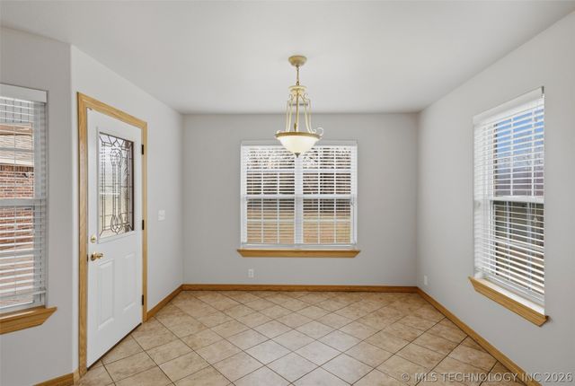 26997 E 161st Street S, Coweta, OK 74429