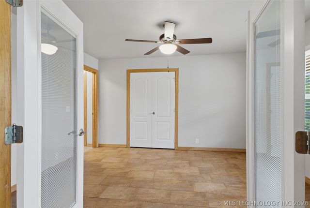 26997 E 161st Street S, Coweta, OK 74429