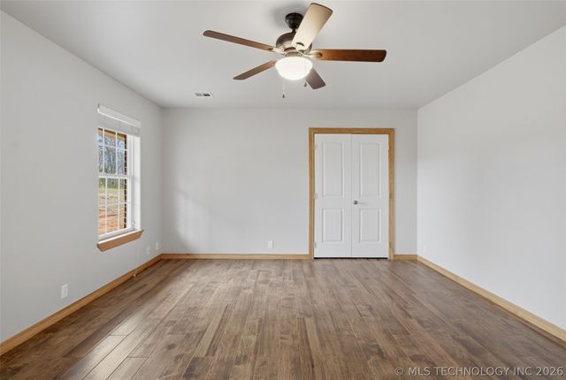 26997 E 161st Street S, Coweta, OK 74429