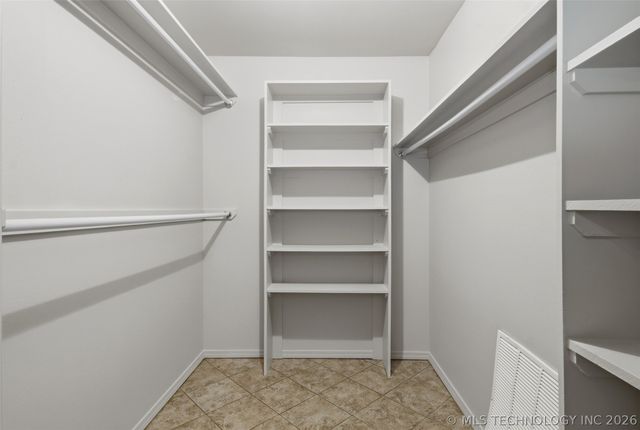 26997 E 161st Street S, Coweta, OK 74429